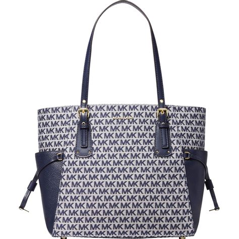 michael michael kors voyager east west signature tote sku 9146914|michael michael kors voyager east west signature tote.